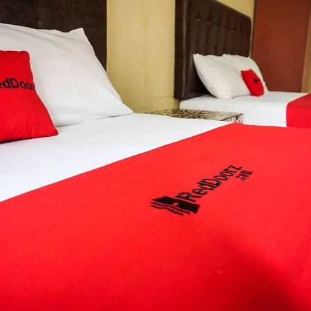 Reddoorz Resort @ Таванґманґу Екстер'єр фото