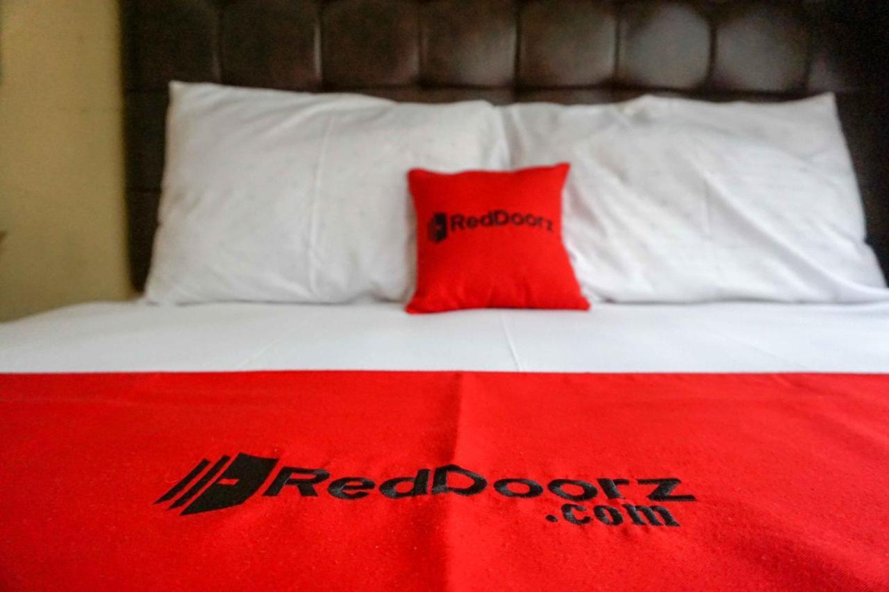 Reddoorz Resort @ Таванґманґу Екстер'єр фото
